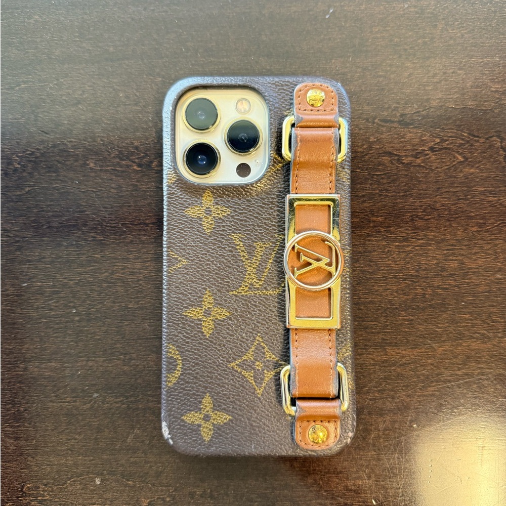 Louis Vuitton Phone Case 13 Pro
